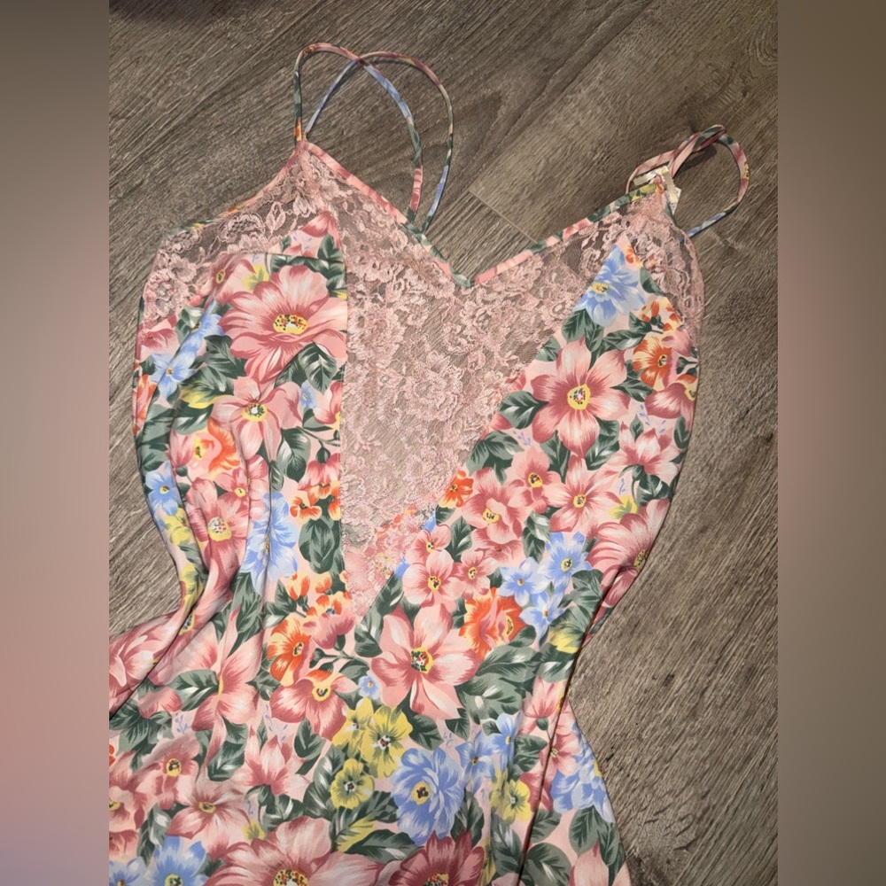 Victoria’s Secret vintage 90’s gold label floral lace slip dress - Picture 2 of 5